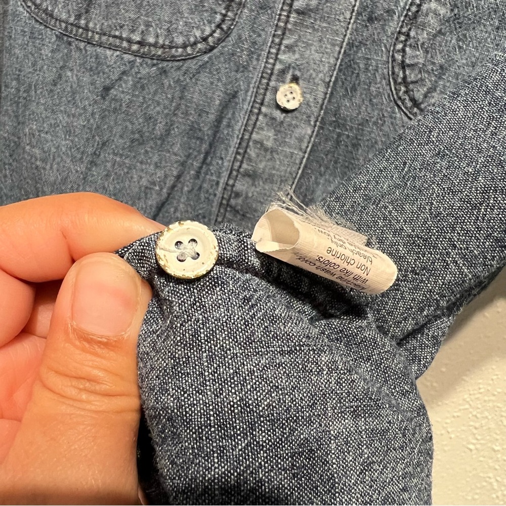 MADEWELL 100% cotton Lightweight Denim Button Down Long Sleeve Shirt XS - Picture 8 of 9